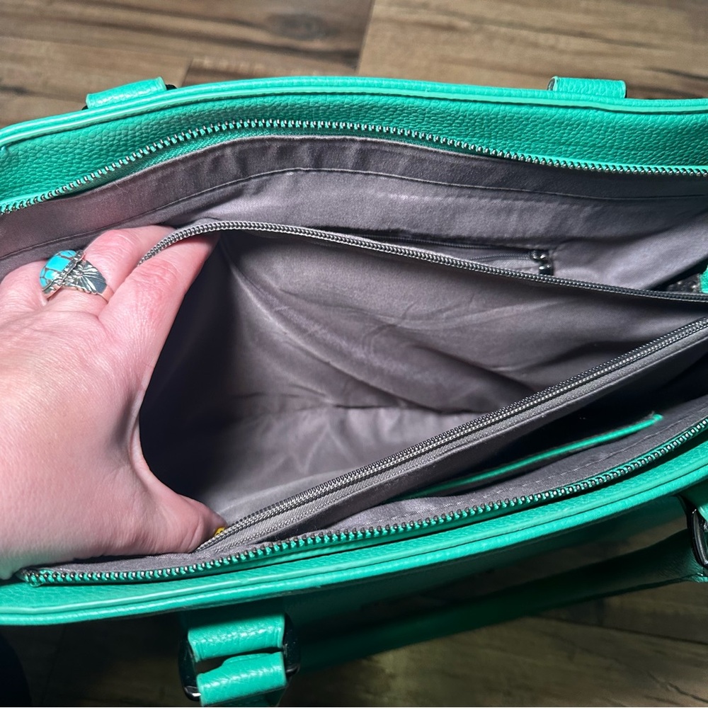 Damsel in Defense Kelly Green Leather Handbag - Picture 8 of 12